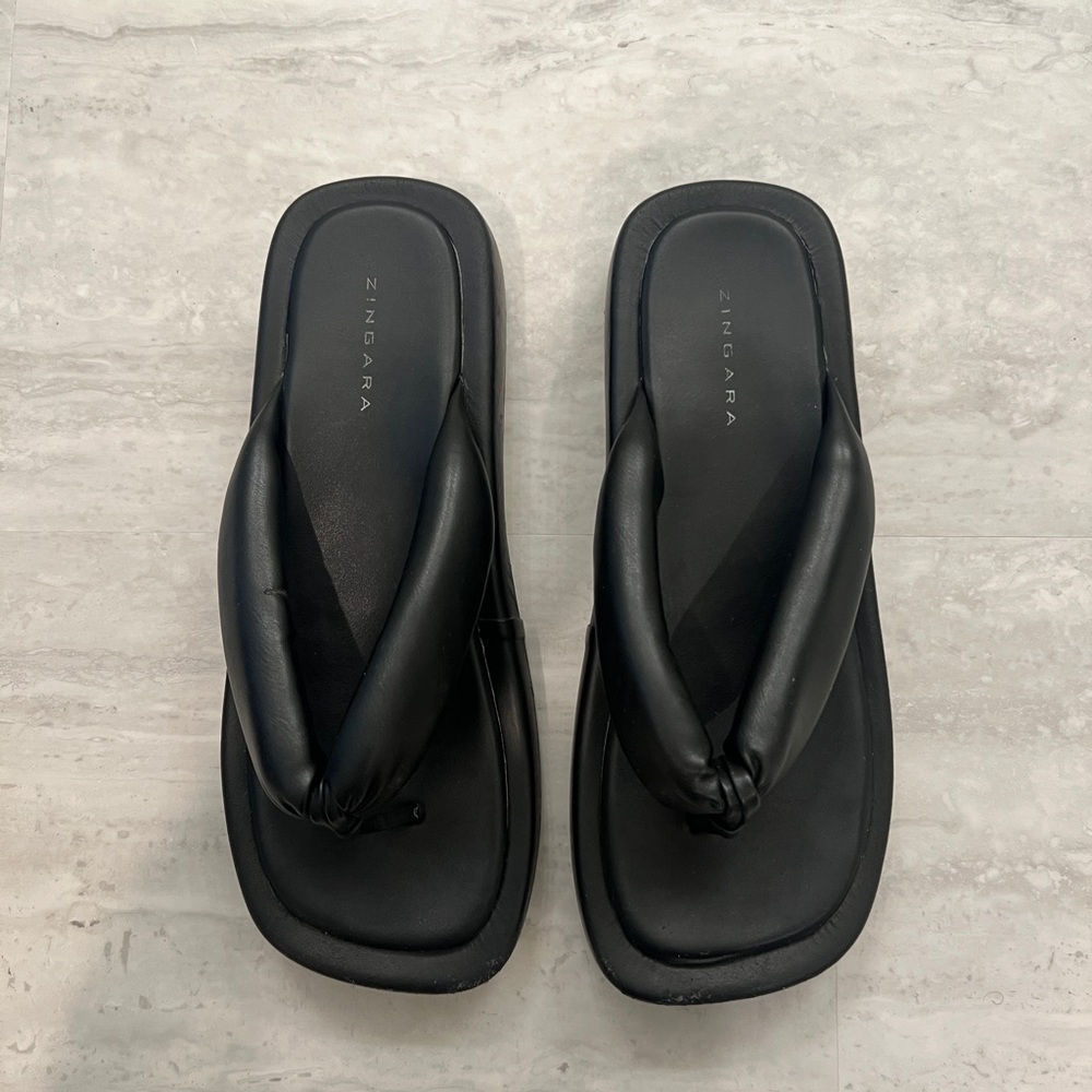 Platform Flip-Flop Sandals with Cushioned Sole and Textured Footbed